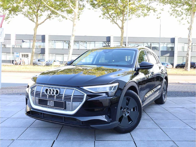 Audi e-tron 50 quattro 71 kwh 230kw automaat 2022 - afbeelding 1 van  35