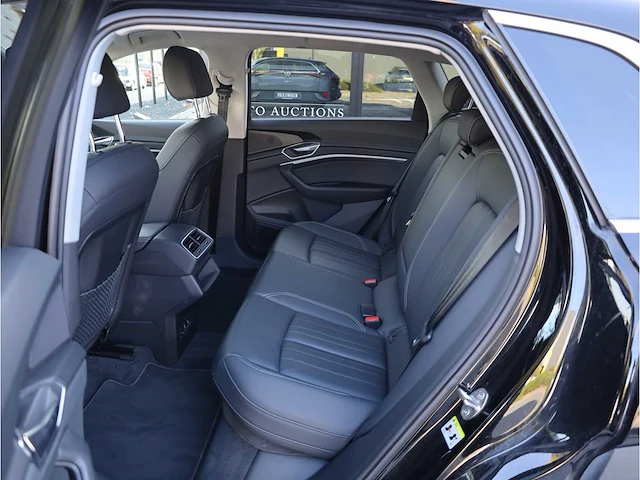 Audi e-tron 50 quattro 71 kwh 230kw automaat 2022 - afbeelding 22 van  35