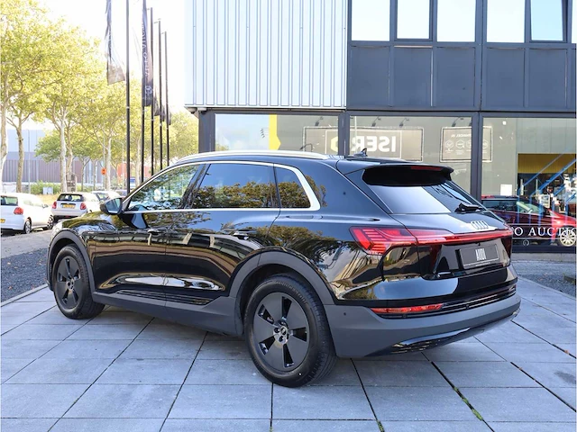 Audi e-tron 50 quattro 71 kwh 230kw automaat 2022 - afbeelding 23 van  35