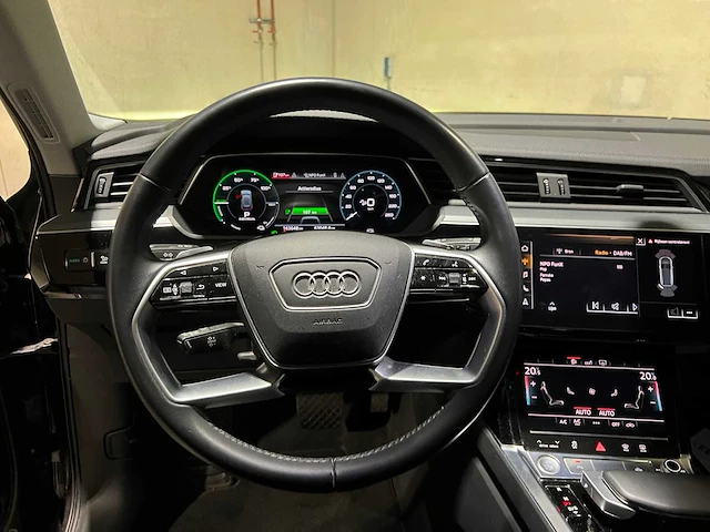 Audi e-tron 50 quattro business edition 313pk 2020, j-470-fg - afbeelding 10 van  45