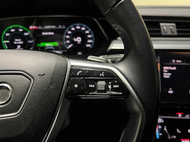 Audi e-tron 50 quattro business edition 313pk 2020, j-470-fg - afbeelding 15 van  45