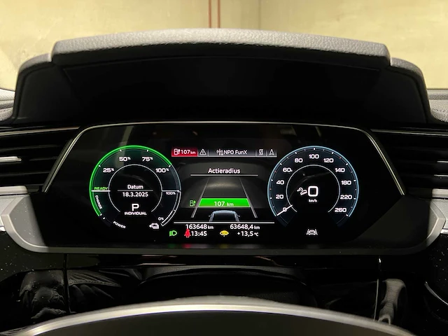 Audi e-tron 50 quattro business edition 313pk 2020, j-470-fg - afbeelding 18 van  45