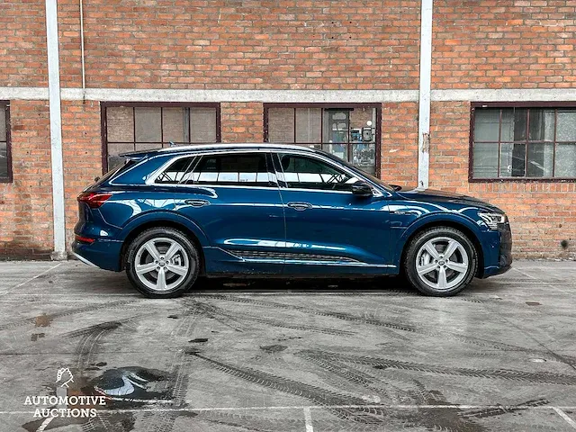 Audi e-tron 50 quattro launch edition 71 kwh 313pk 2019 (origineel-nl + 1e eigenaar), g-338-xh - afbeelding 4 van  68