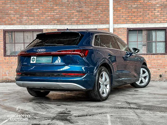 Audi e-tron 50 quattro launch edition 71 kwh 313pk 2019 (origineel-nl + 1e eigenaar), g-338-xh - afbeelding 5 van  68