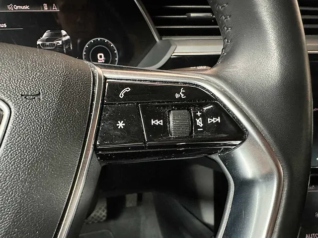 Audi e-tron 50 quattro launch edition 71 kwh 313pk 2019 (origineel-nl + 1e eigenaar), g-338-xh - afbeelding 21 van  68