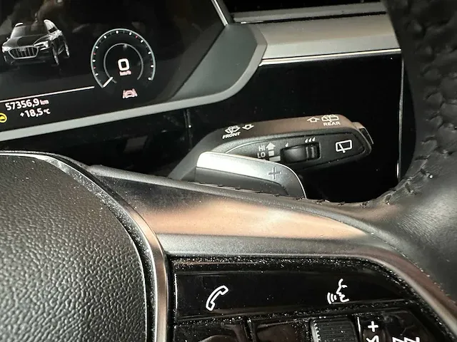 Audi e-tron 50 quattro launch edition 71 kwh 313pk 2019 (origineel-nl + 1e eigenaar), g-338-xh - afbeelding 24 van  68