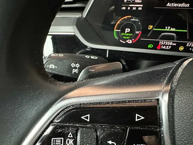 Audi e-tron 50 quattro launch edition 71 kwh 313pk 2019 (origineel-nl + 1e eigenaar), g-338-xh - afbeelding 25 van  68