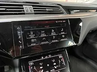 Audi e-tron 50 quattro launch edition 71 kwh 313pk 2019 (origineel-nl + 1e eigenaar), g-338-xh - afbeelding 33 van  68