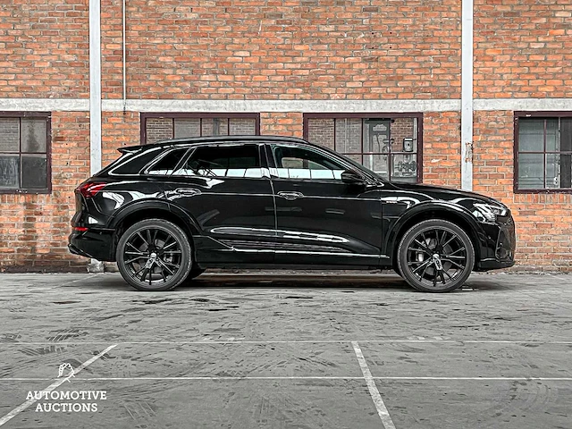 Audi e-tron 50 quattro launch edition black 71 kwh 313pk 2019 (origineel-nl + 1e eigenaar), h-970-bh - afbeelding 3 van  26