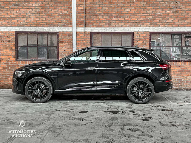 Audi e-tron 50 quattro launch edition black 71 kwh 313pk 2019 (origineel-nl + 1e eigenaar), h-970-bh - afbeelding 16 van  26