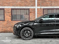 Audi e-tron 50 quattro launch edition black 71 kwh 313pk 2019 (origineel-nl + 1e eigenaar), h-970-bh - afbeelding 18 van  26