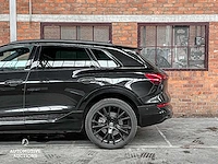 Audi e-tron 50 quattro launch edition black 71 kwh 313pk 2019 (origineel-nl + 1e eigenaar), h-970-bh - afbeelding 19 van  26