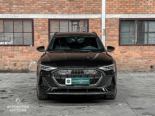 Audi e-tron 50 quattro launch edition black 71 kwh 313pk 2019 (origineel-nl + 1e eigenaar), h-970-bh - afbeelding 22 van  26