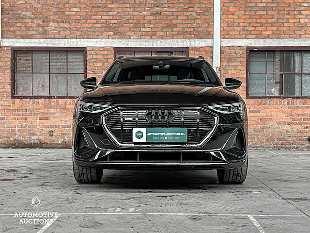 Audi e-tron 50 quattro launch edition black 71 kwh 313pk 2019 (origineel-nl + 1e eigenaar), h-970-bh - afbeelding 23 van  26