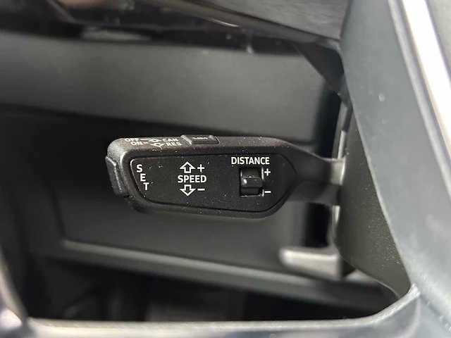 Audi e-tron 50 quattro launch edition black 71 kwh 313pk 2019 (origineel-nl + 1e eigenaar), h-970-bh - afbeelding 29 van  67