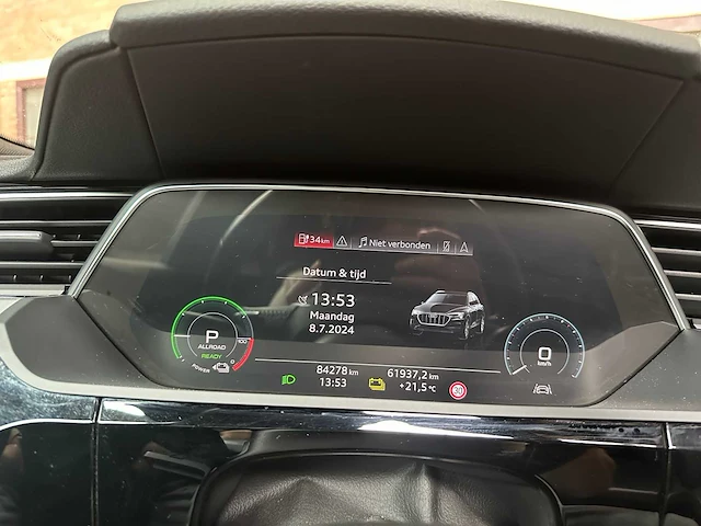 Audi e-tron 50 quattro launch edition black 71 kwh 313pk 2019 (origineel-nl + 1e eigenaar), h-970-bh - afbeelding 32 van  67