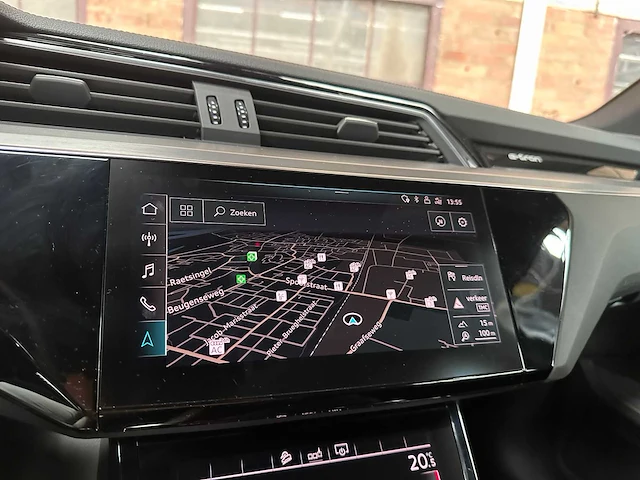 Audi e-tron 50 quattro launch edition black 71 kwh 313pk 2019 (origineel-nl + 1e eigenaar), h-970-bh - afbeelding 41 van  67