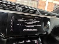 Audi e-tron 50 quattro launch edition black 71 kwh 313pk 2019 (origineel-nl + 1e eigenaar), h-970-bh - afbeelding 42 van  67