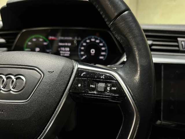 Audi e-tron 50 quattro launch edition plus 71 kwh 313pk 2019, g-120-xv - afbeelding 22 van  50