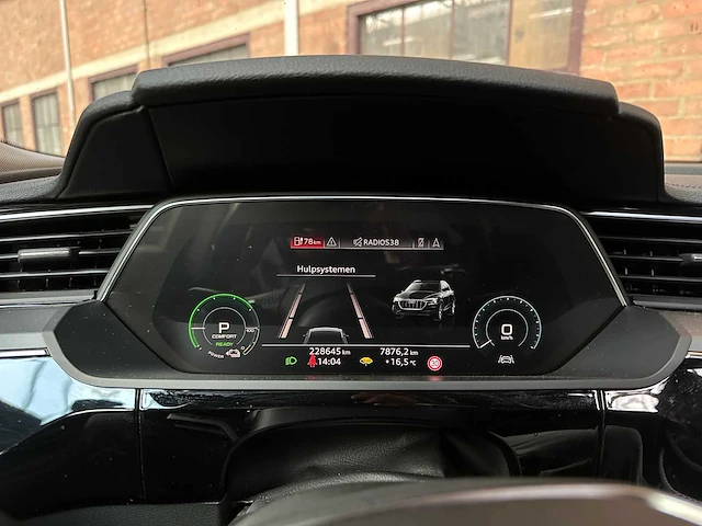 Audi e-tron 50 quattro launch edition plus 71 kwh 313pk 2019, g-440-xz - afbeelding 17 van  42