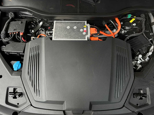 Audi e-tron 50 quattro launch edition plus 71 kwh 313pk 2019, g-440-xz - afbeelding 36 van  42
