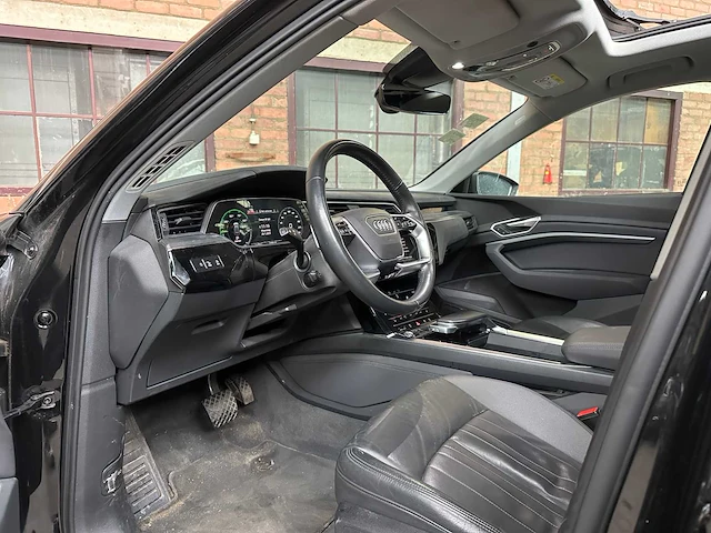 Audi e-tron 50 quattro launch edition plus 71 kwh 313pk 2019, g-907-xp - afbeelding 9 van  45