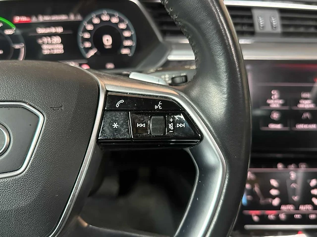 Audi e-tron 50 quattro launch edition plus 71 kwh 313pk 2019, g-907-xp - afbeelding 19 van  45