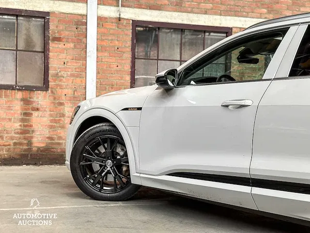 Audi e-tron 50 quattro launch edition plus 71 kwh 313pk 2019 (origineel-nl), h-071-bt - afbeelding 15 van  64