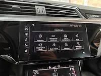 Audi e-tron 50 quattro launch edition plus 71 kwh 313pk 2019 (origineel-nl), h-071-bt - afbeelding 41 van  64