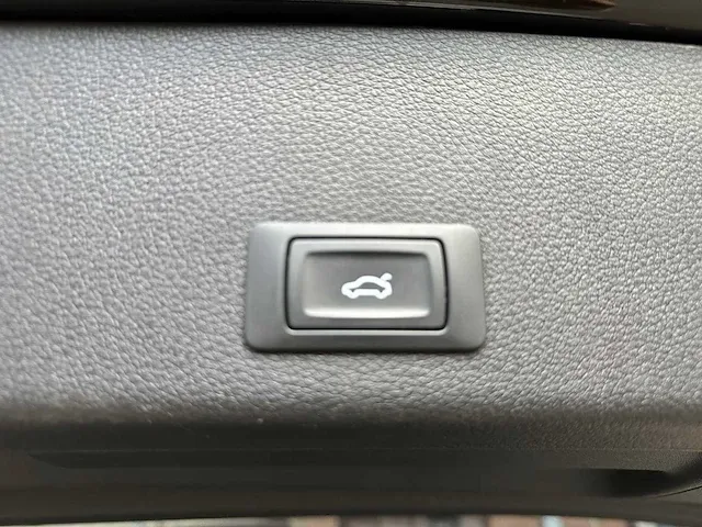 Audi e-tron 50 quattro launch edition plus 71 kwh 313pk 2019 (origineel-nl), h-071-bt - afbeelding 48 van  64