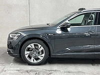 Audi e-tron 50 quattro launch edition plus 71 kwh 313pk 2019 (origineel-nl), h-644-bl - afbeelding 17 van  72