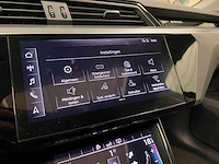 Audi e-tron 50 quattro launch edition plus 71 kwh 313pk 2019 (origineel-nl), h-644-bl - afbeelding 31 van  72