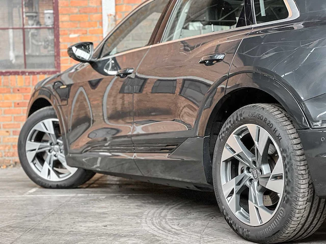 Audi e-tron 50 quattro launch edition plus 71 kwh 313pk 2019 (origineel-nl), h-889-db - afbeelding 11 van  47