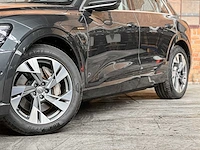 Audi e-tron 50 quattro launch edition plus 71 kwh 313pk 2019 (origineel-nl), h-889-db - afbeelding 34 van  47
