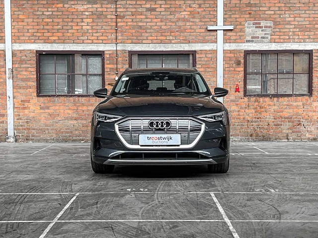 Audi e-tron 50 quattro launch edition plus 71 kwh 313pk 2019 (origineel-nl), h-889-db - afbeelding 43 van  47
