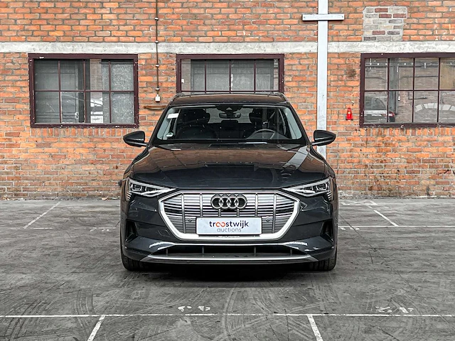 Audi e-tron 50 quattro launch edition plus 71 kwh 313pk 2019 (origineel-nl), h-889-db - afbeelding 44 van  47