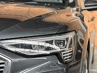 Audi e-tron 50 quattro launch edition plus 71 kwh 313pk 2019 (origineel-nl), h-889-db - afbeelding 45 van  47