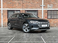 Audi e-tron 50 quattro launch edition plus 71 kwh 313pk 2019 (origineel-nl), h-889-db - afbeelding 46 van  47