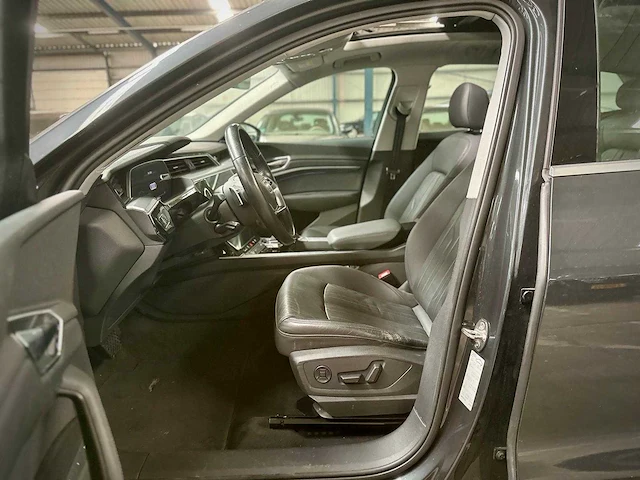 Audi e-tron 50 quattro launch edition plus automaat, g-416-xs - afbeelding 19 van  20