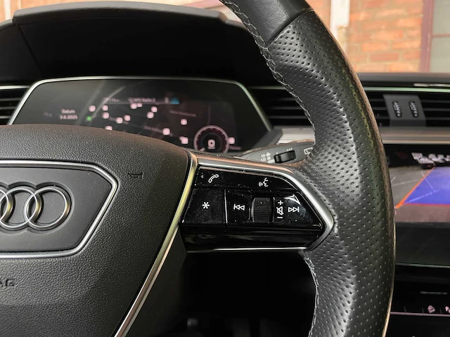Audi e-tron 50 quattro s edition s-line 71 kwh 313pk 2021, grj-01-p - afbeelding 24 van  43