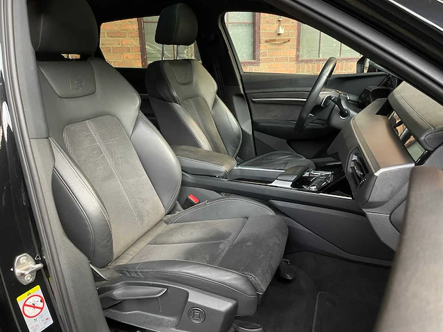 Audi e-tron 50 quattro s edition s-line 71 kwh 313pk 2021, grj-01-p - afbeelding 15 van  43