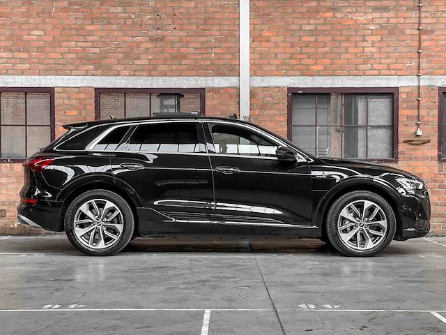 Audi e-tron 50 quattro s edition s-line 71 kwh 313pk 2021, grj-01-p - afbeelding 12 van  14