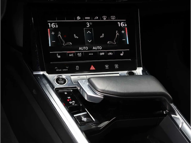 Audi e-tron 55 quattro 95 kwh 300kw automaat 2021 - afbeelding 14 van  41