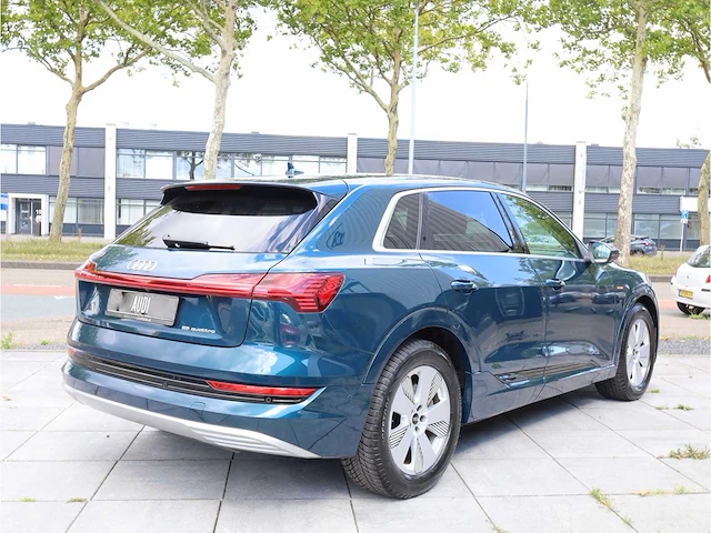 Audi e-tron 55 quattro 95 kwh 300kw automaat 2021 - afbeelding 37 van  41