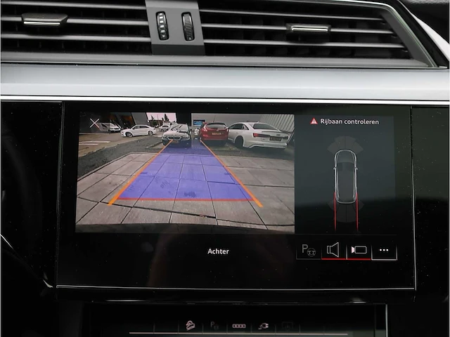 Audi e-tron 55 quattro 95 kwh 300kw automaat 2022 - afbeelding 14 van  38