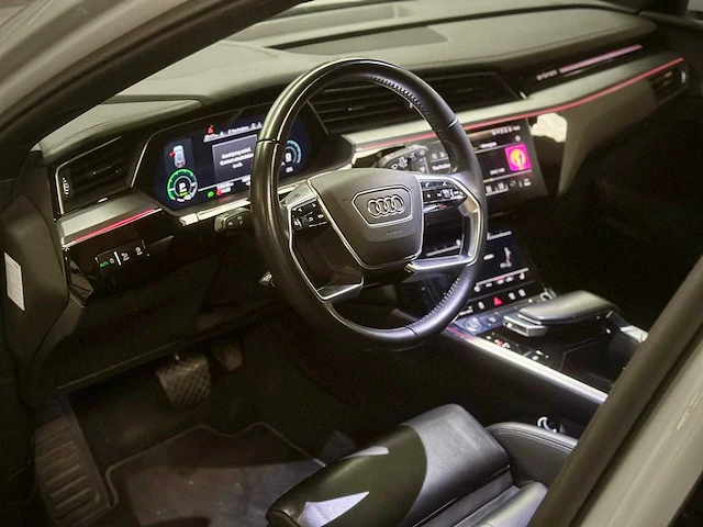 Audi e-tron 55 quattro 95 kwh automaat, k-174-hr - afbeelding 2 van  25