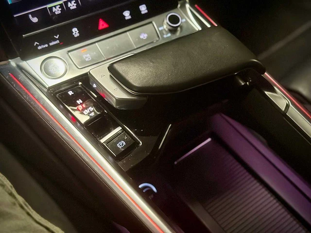 Audi e-tron 55 quattro 95 kwh automaat, k-174-hr - afbeelding 16 van  25