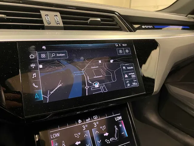 Audi e-tron 55 quattro advanced 95 kwh 360pk 2018 (origineel-nl), xh-729-d - afbeelding 28 van  71