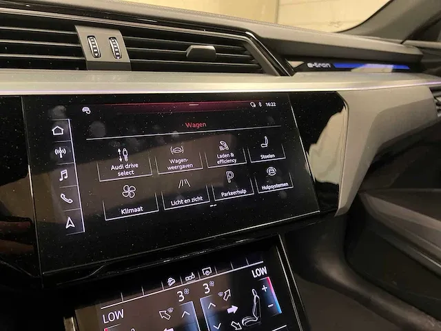Audi e-tron 55 quattro advanced 95 kwh 360pk 2018 (origineel-nl), xh-729-d - afbeelding 30 van  71