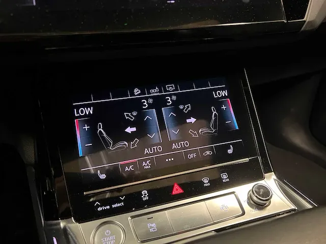 Audi e-tron 55 quattro advanced 95 kwh 360pk 2018 (origineel-nl), xh-729-d - afbeelding 33 van  71
